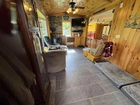 Living - 88 Gillen Ave, Johnson, VT 05656 photo 2 of 10