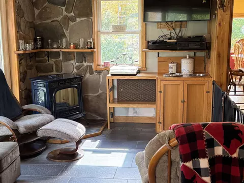 Living - 88 Gillen Ave, Johnson, VT 05656 photo 3 of 10