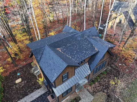 254 S Peak Rd, Lincoln, NH 03251