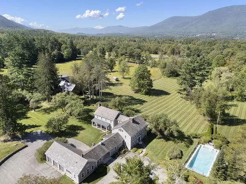 1182 1184 East Manchester Rd, Manchester, VT 05255