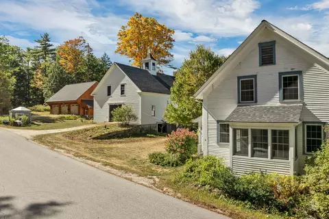 829 Bearcamp Hwy, Tamworth, NH 03883