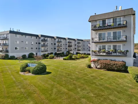 190 Kings Hwy #A1, Hampton, NH 03842