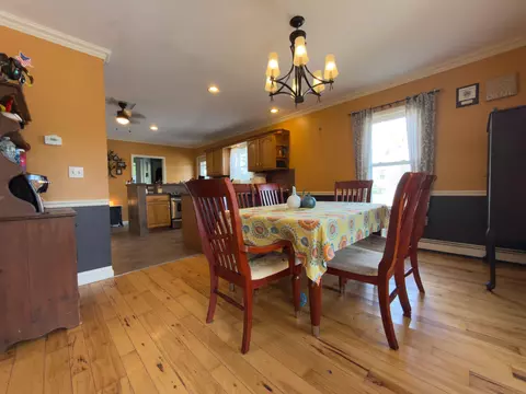 433 2nd Ave, Berlin, NH 03570