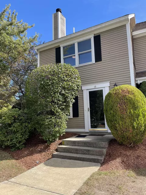 18 Cadogan Way, Nashua, NH 03062