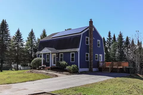 424 Terrie Dr, Pembroke, NH 03275