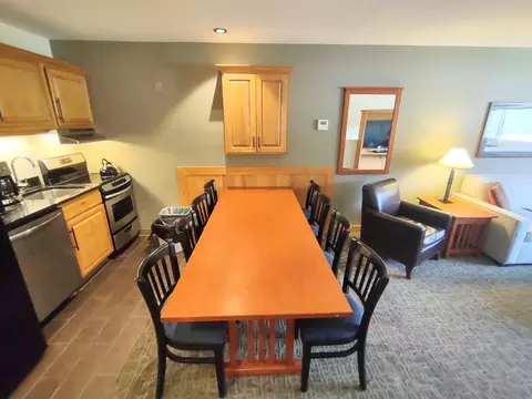 Dining - 228 E Mountain Rd #DA DUP GRAND HOTEL 152 II (G, Killington, VT 05751 photo 3 of 6