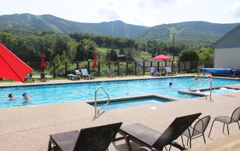 Exterior - 228 E Mountain Rd #DA DUP GRAND HOTEL 152 II (G, Killington, VT 05751 photo 2 of 7
