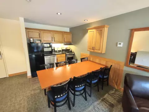 Dining - 228 E Mountain Rd #DA DUP GRAND HOTEL 152 II (G, Killington, VT 05751 photo 2 of 6