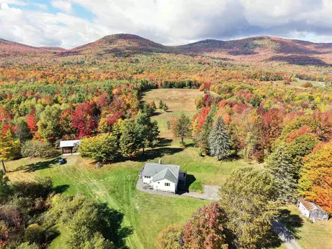 572 Blakely Rd, Wheelock, VT 05851