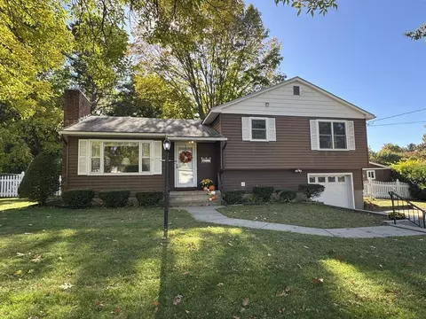 112 Abnaki Ave, Essex Junction, VT 05452