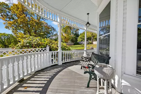 Exterior - 84 E Broadway St, Derry, NH 03038 photo 6 of 11