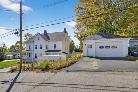 Exterior - 84 E Broadway St, Derry, NH 03038 photo 4 of 11
