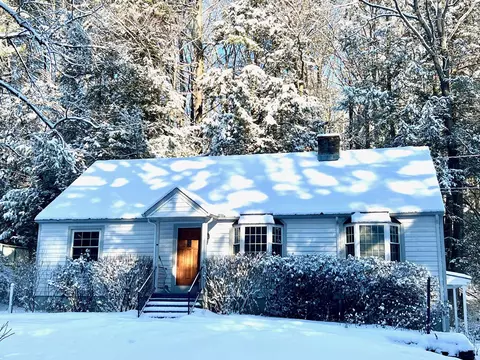85 Stockwell Dr, Brattleboro, VT 05301