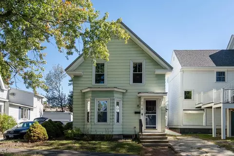 11 N Adams St, Manchester, NH 03104