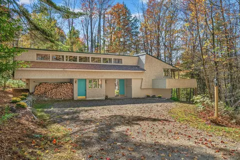 35 Birch Rd, Londonderry, VT 05148
