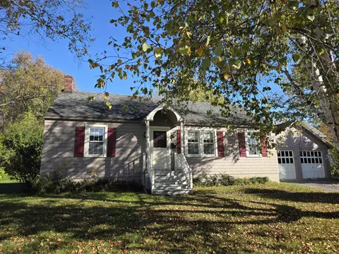 79 Southard St, Saint Johnsbury, VT 05819