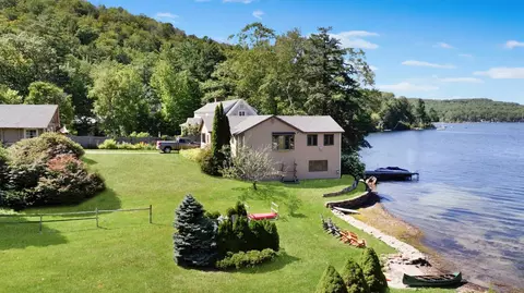 81 Lakewood Manor Rd, Newbury, NH 03255