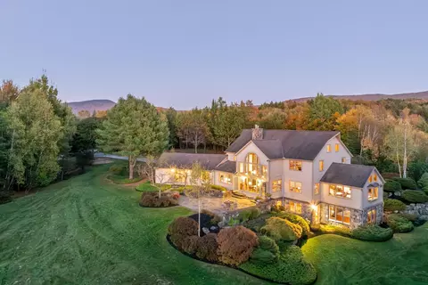 418 Elmore Mountain Rd, Stowe, VT 05672