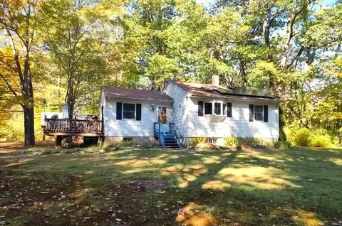 34 Misty Ln, Barrington, NH 03825