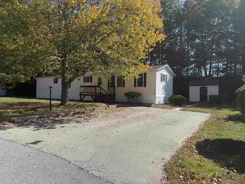 11 Stone Ledge Rd, North Hampton, NH 03862