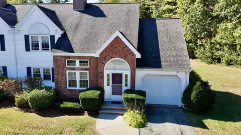 13 Stonebridge Rd, Plaistow, NH 03865
