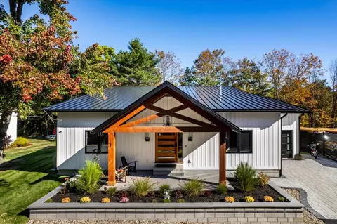 47 E Union St, Goffstown, NH 03045