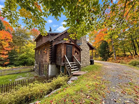 Exterior - 774 Stratton Arlington Rd, Stratton, VT 05360 photo 2 of 14