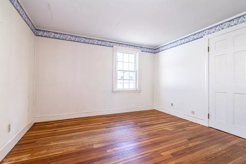 Bedroom - 47 Edgewood Ave, Nashua, NH 03064 photo 2 of 11