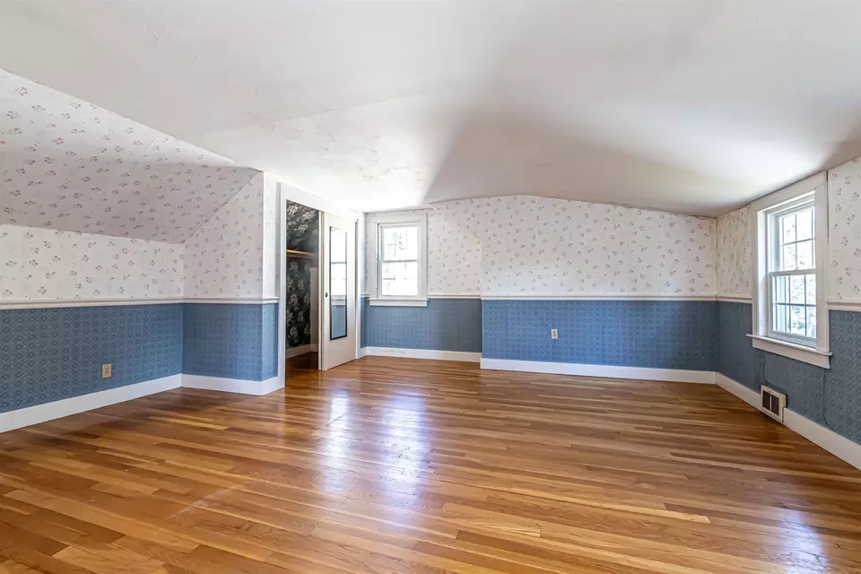 Bedroom - 47 Edgewood Ave, Nashua, NH 03064 photo 9 of 11
