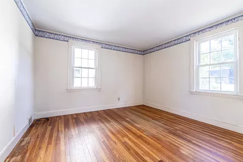 Bedroom - 47 Edgewood Ave, Nashua, NH 03064 photo 1 of 11