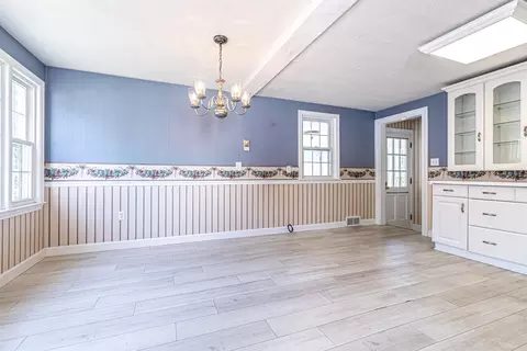Dining - 47 Edgewood Ave, Nashua, NH 03064 photo 1 of 1