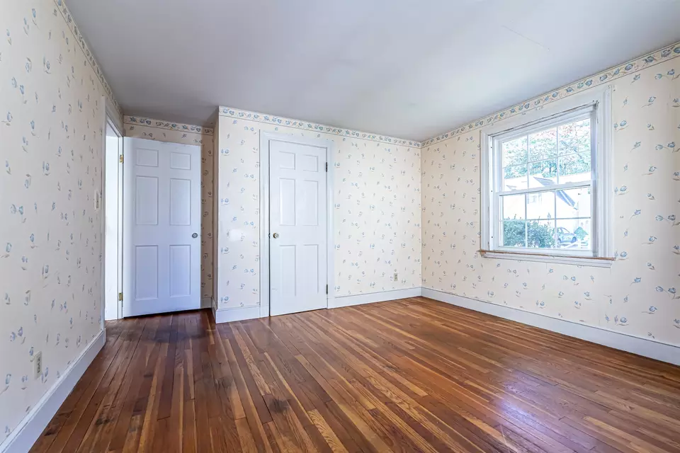 Bedroom - 47 Edgewood Ave, Nashua, NH 03064 photo 7 of 11
