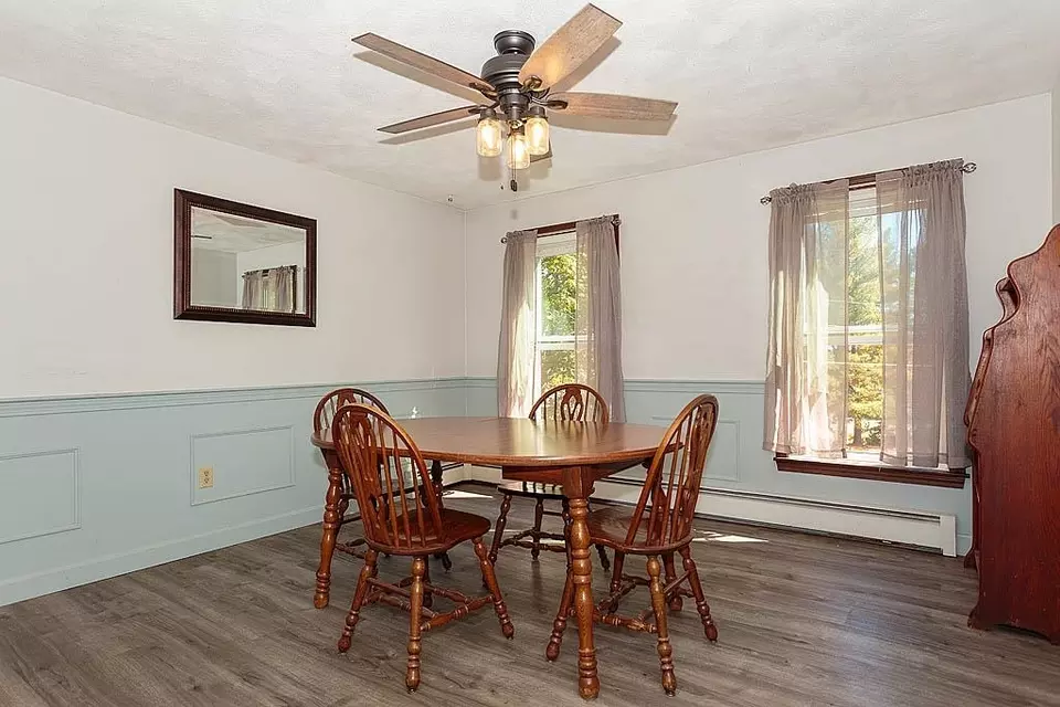 Dining - 14 Parrish Hill Dr, Nashua, NH 03063 photo 1 of 2