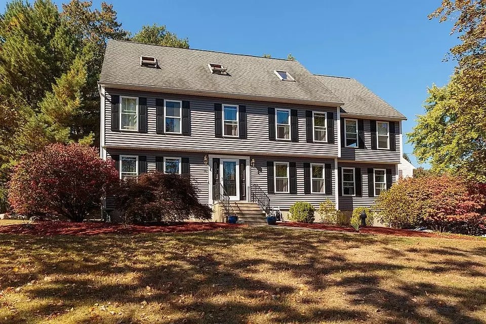 Exterior - 14 Parrish Hill Dr, Nashua, NH 03063 photo 1 of 5