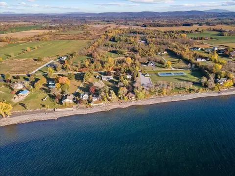 649 Maquam Shore Rd, St. Albans Town, VT 05478