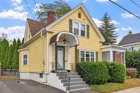 33 Granite St, Nashua, NH 03064
