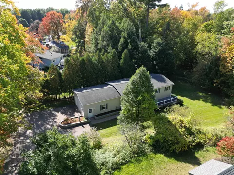 17 S Street Ln, Essex Junction, VT 05452