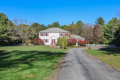334 Broad St, Hollis, NH 03049