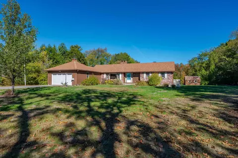 115 Winnicutt Rd, Stratham, NH 03885