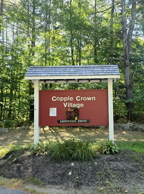 000 Garmish Dr #143, New Durham, NH 03855