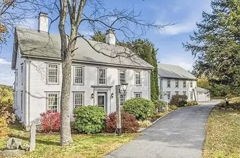 14 Curtis Rd, Gilford, NH 03249