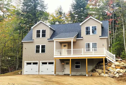 266 Access Rd, Wakefield, NH 03872