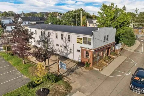 6 Main St, Conway, NH 03818