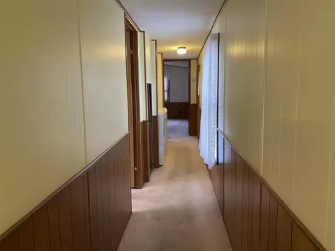 Entry Way - 9 Paradise St, Gorham, NH 03581 photo 1 of 2