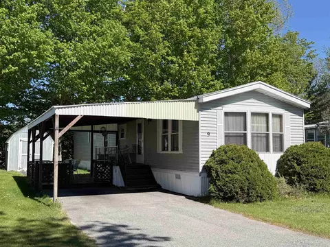 Other - 9 Paradise St, Gorham, NH 03581 photo 2 of 6