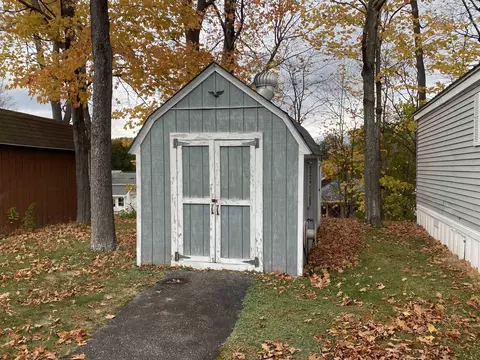 Exterior - 9 Paradise St, Gorham, NH 03581 photo 3 of 5