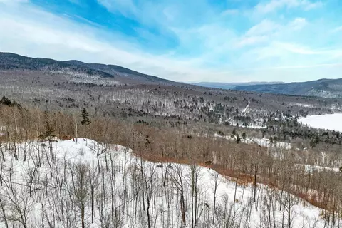 768 Doetown Rd, Rumney, NH 03266