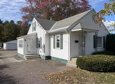 168 West St, Essex Junction, VT 05452