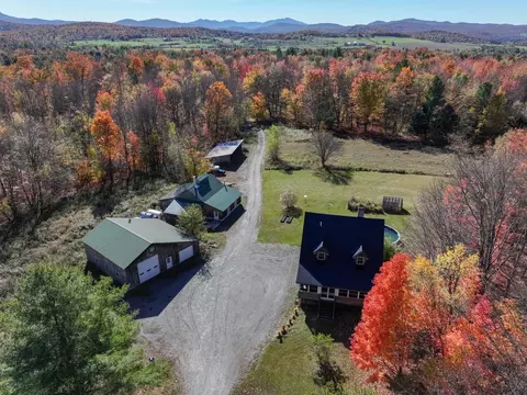 2334 Pumpkin Village Rd, Fairfield, VT 05455