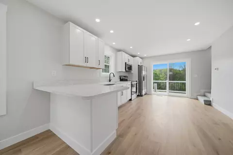 24 Munroe St #1&2, Franklin, NH 03235